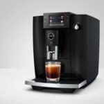 E6 Piano Black met verse koffie