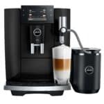 E8 Piano Black met Cool Control melkkoeler