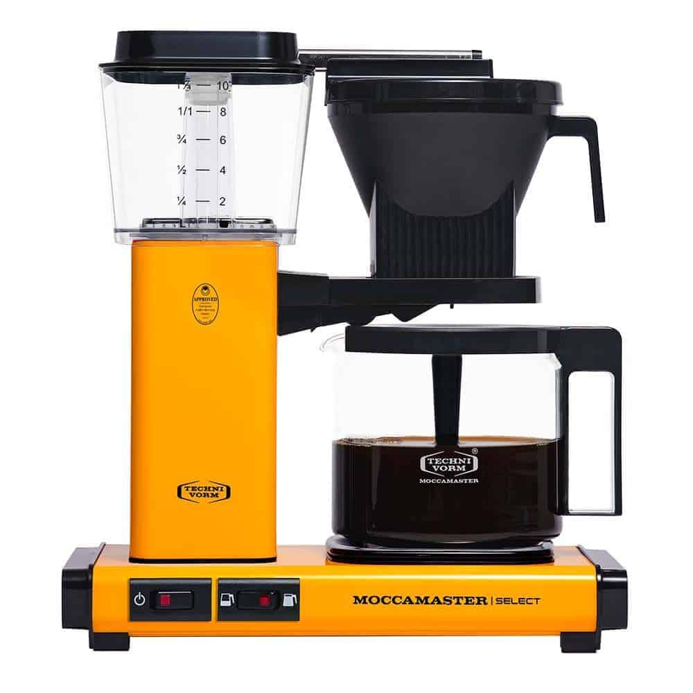 KBG Select gele koffiezetapparaat met Moccamaster en gele kleur, geschikt voor het zetten van grote hoeveelheden koffie.