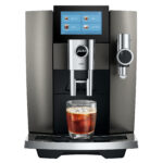 JURA S10 Dark Inox met Cold Brew koffie